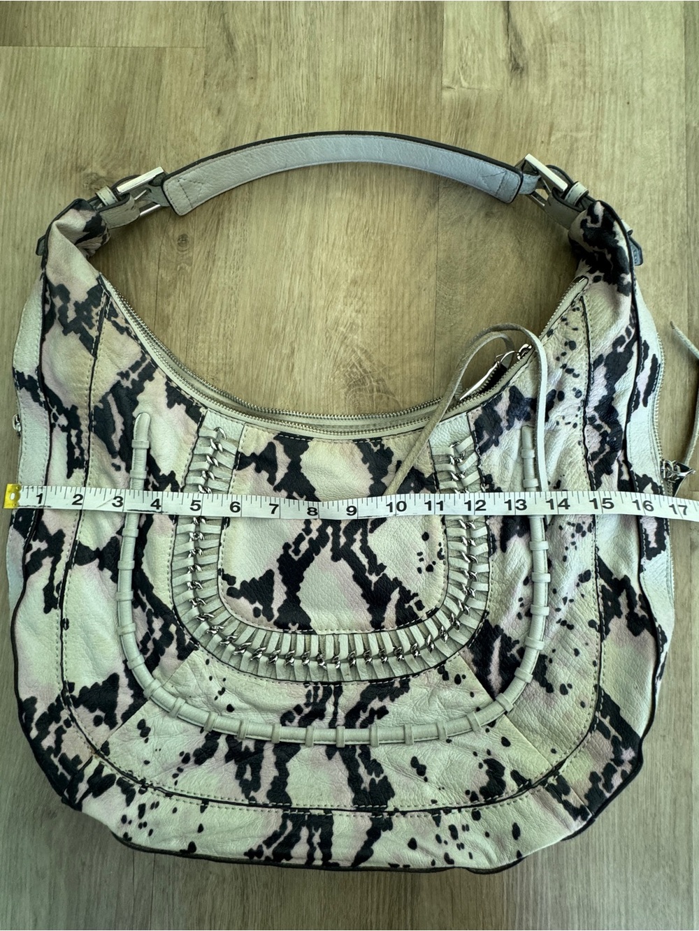 AIMEE KESTENBERG PEBBLE LEATHER HOBO GENNY LAVENDAR SNAKE - Picture 13 of 16